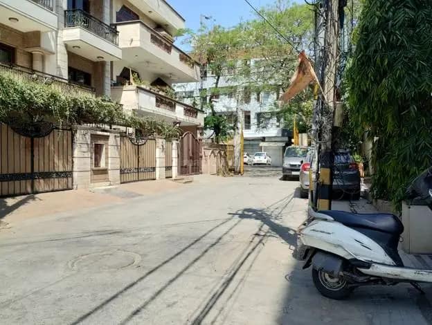 property in rajouri garden